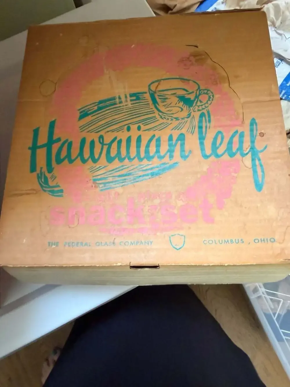 Vintage Hawaiian Leaf 8 Piece Snack Set by Federal Glass Co in Original Box